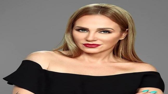 رأي شيرين رضا في السوشيال ميديا.. سلاح ذو حدين