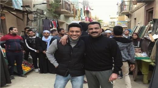 محمد عز يشارك جمهوره بصورة من كواليس تصوير «الأخ الكبير»